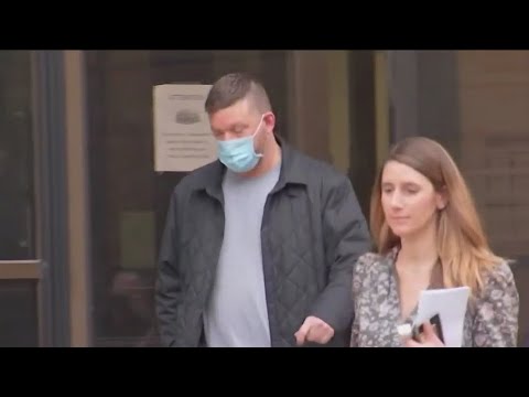 Texas coach Beard's fiancée says he didn't strangle her | FOX 7 Austin
