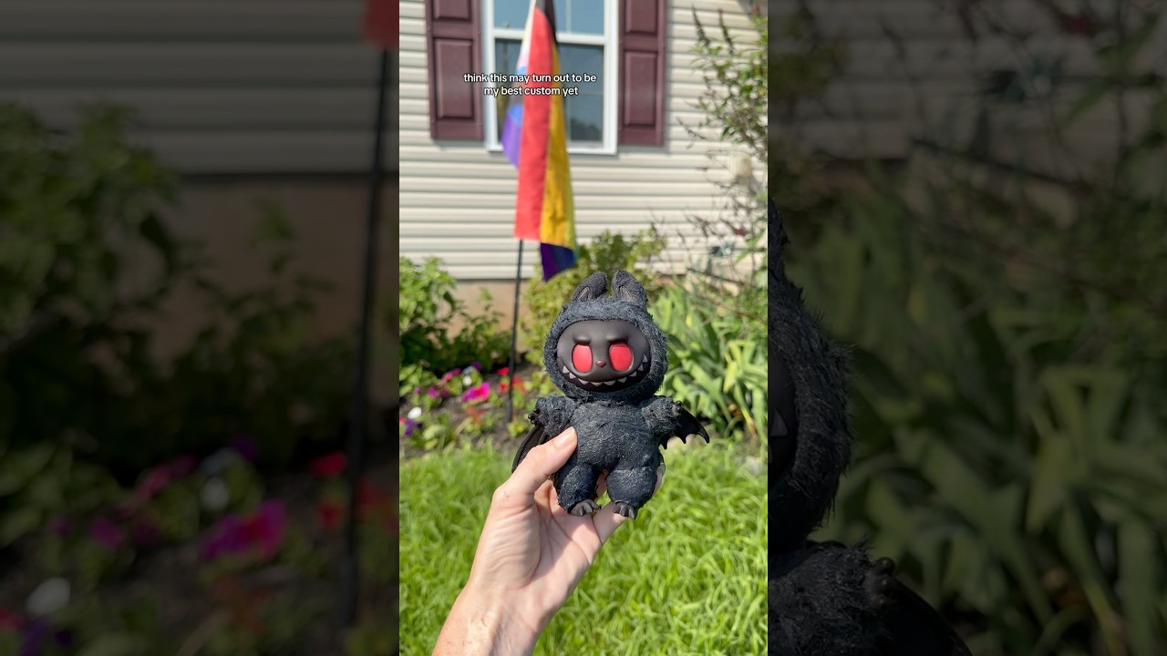 #mothman #labubu #labubuthemonsters #diy #labubus #popmart #popmartus #spooky #plush #plushie