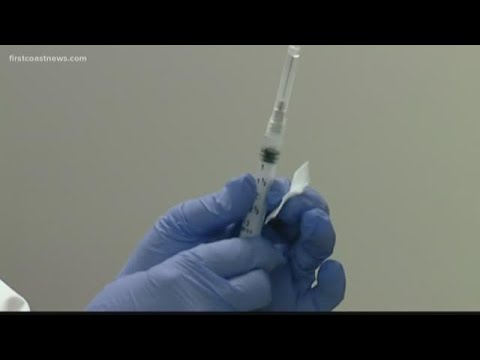 Florida Blue partnering with Walgreens to offer free flu shots
