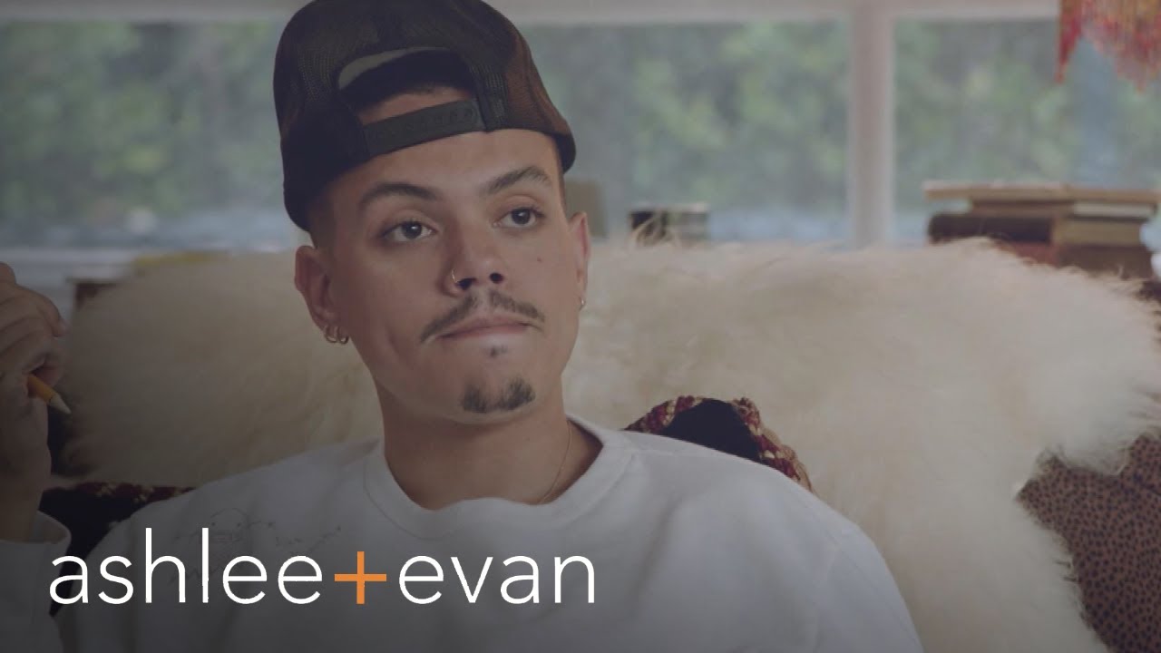Evan Ross Always Makes Time For His Spray Tans | Ashlee+Evan | E!