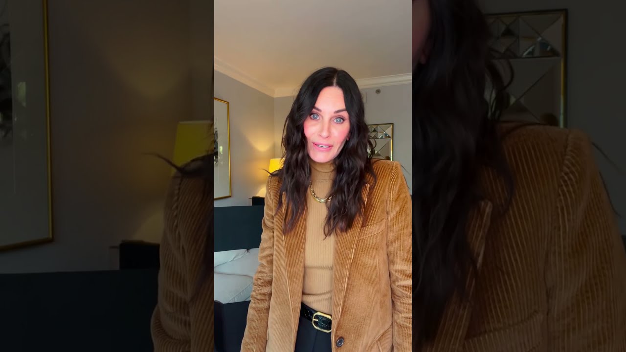 Courteney Cox - Makeup Time