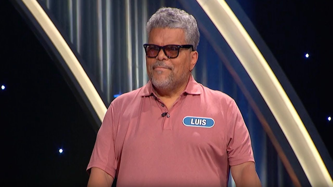 Moment: Luis Guzman Isn't the Guy In 'Ghost' - Celebrity Wheel of Fortune