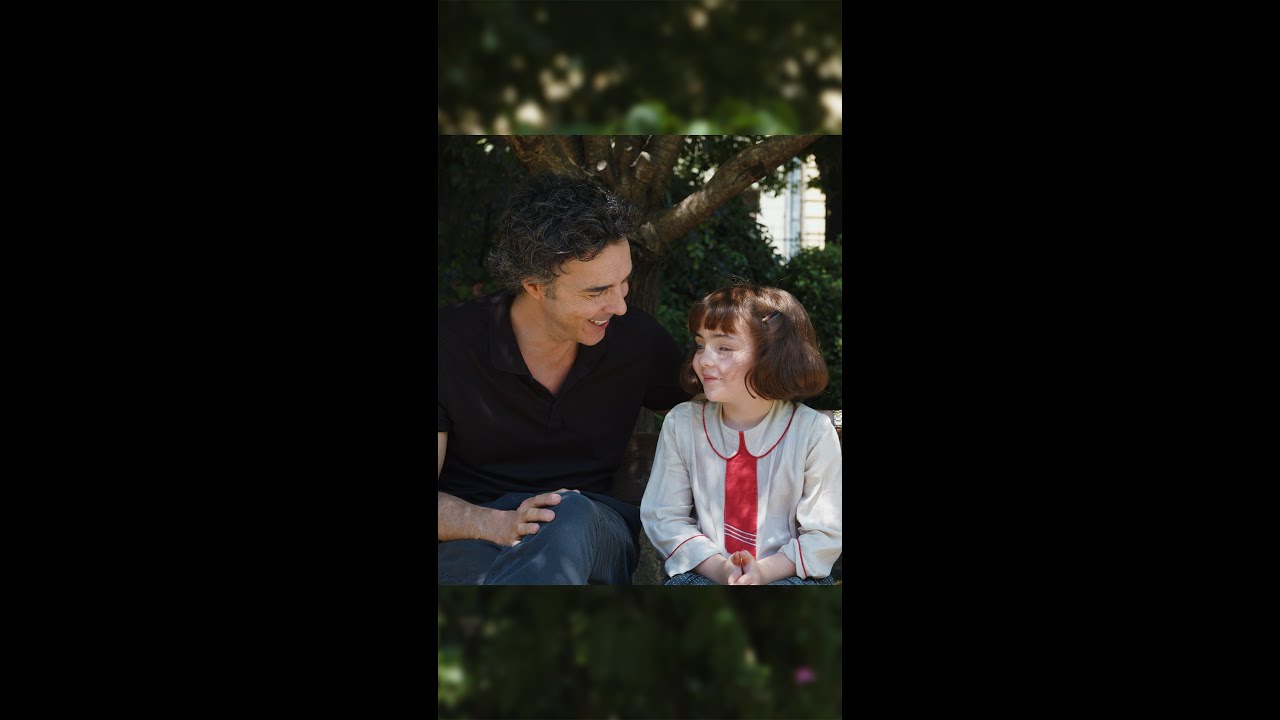 an adorable moment between Director Shawn Levy and actress Nell Sutton