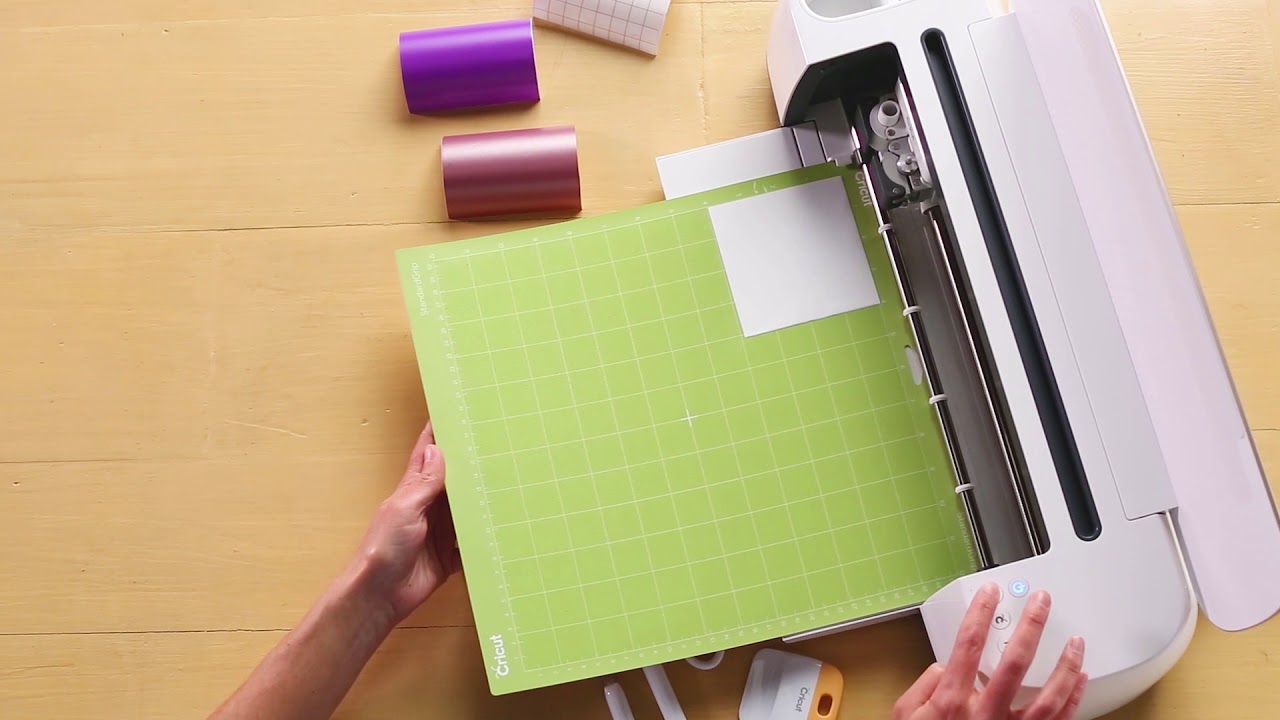 Cricut Vinyl - Prepping and Cutting Vinyl