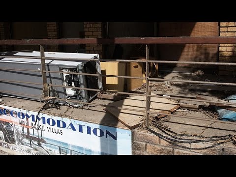 South Africa: Unusual waves hit the coast of Cape Town