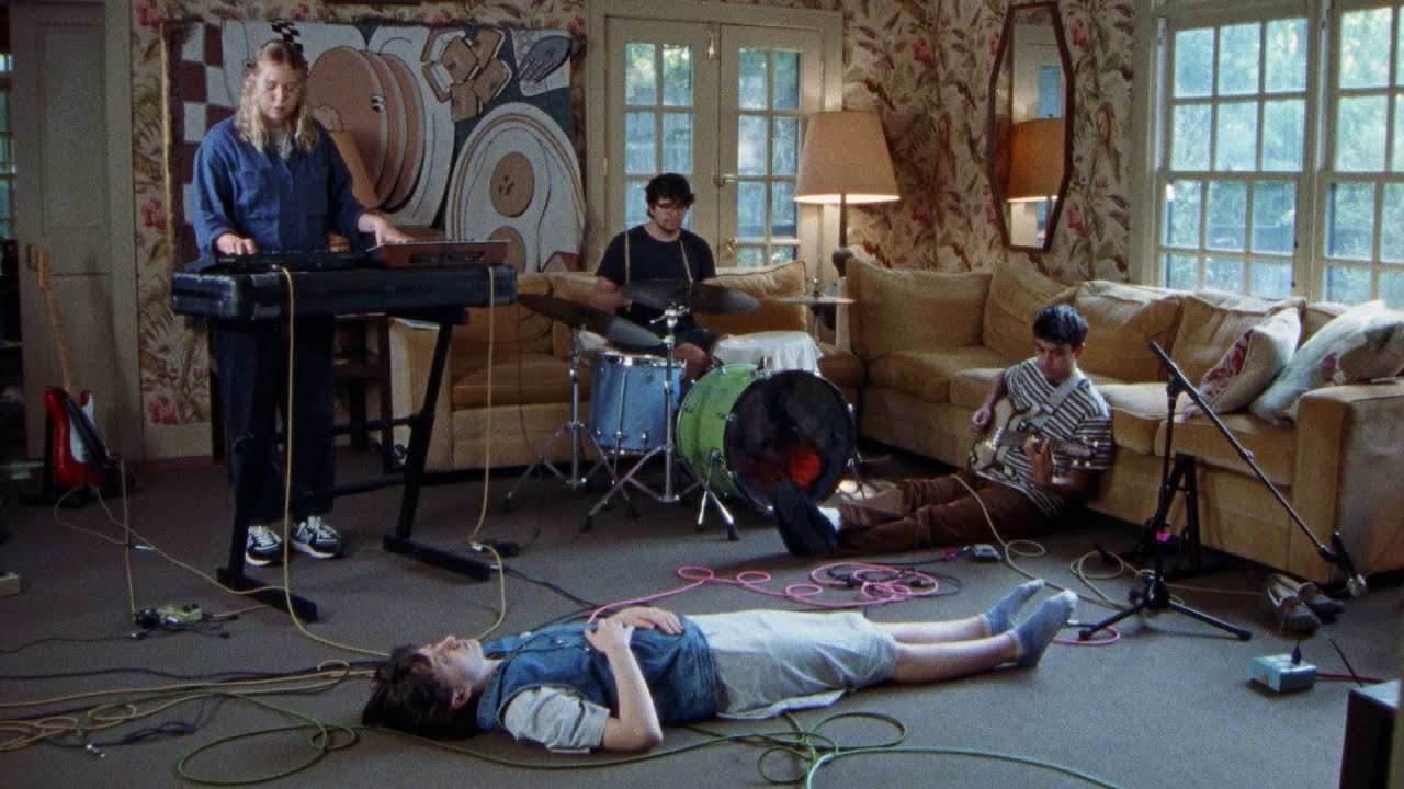Frankie Cosmos - Empty Head (Official Video)