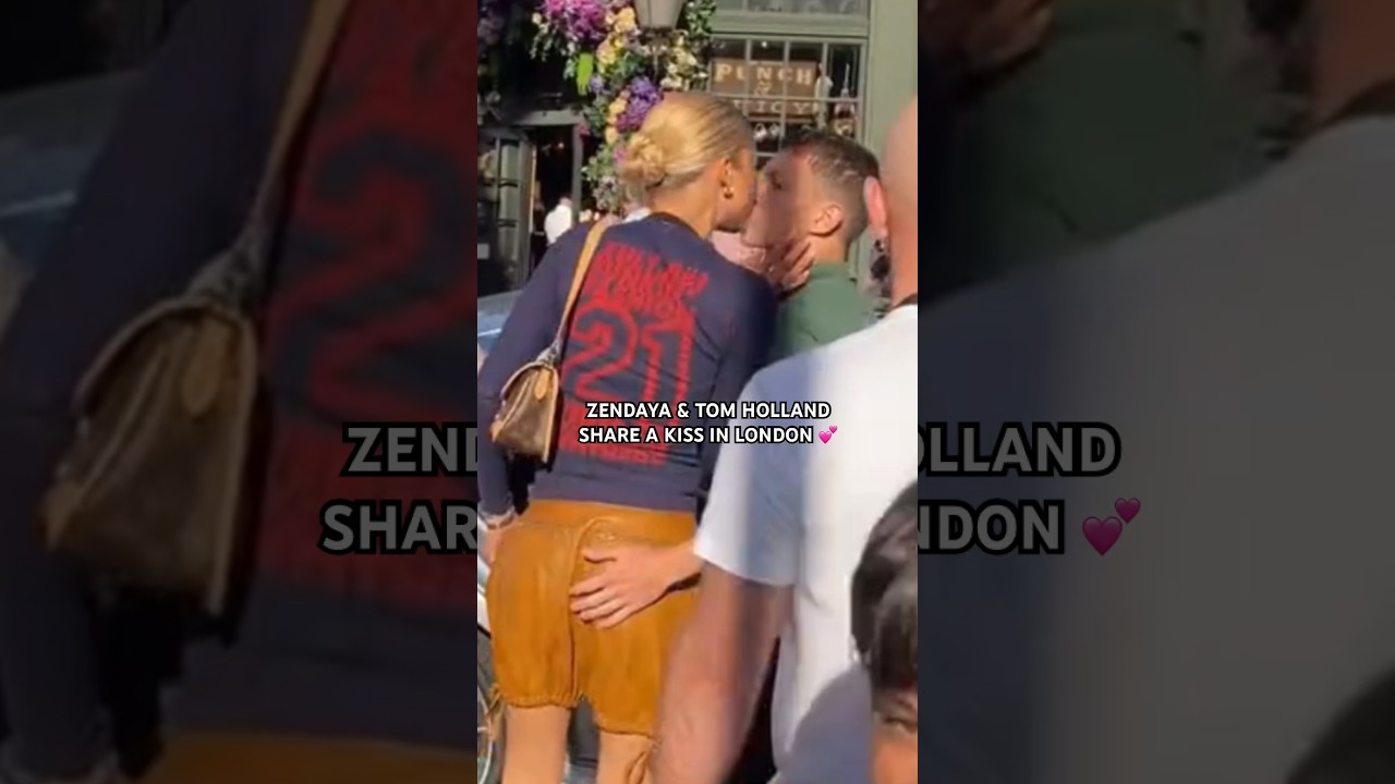 Zendaya & Tom Holland Share A KISS In London 💕