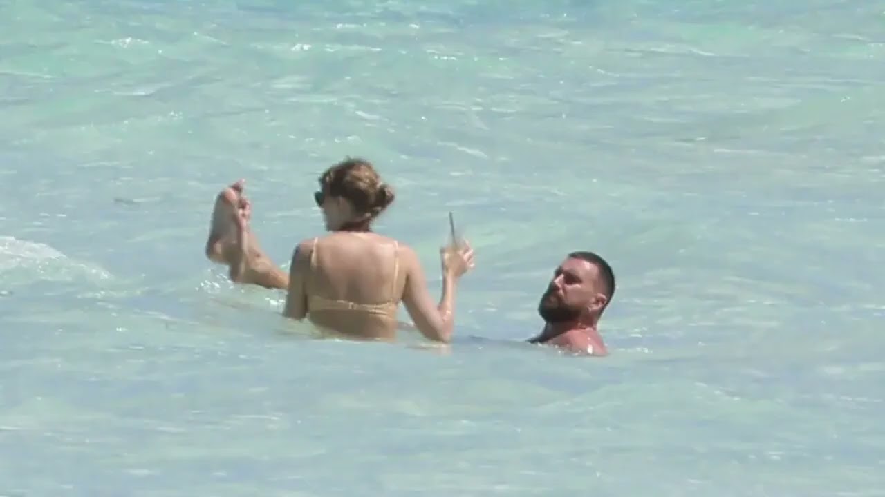 Taylor Swift’s perfect yellow bikini from her Bahamas trip with Travis Kelce