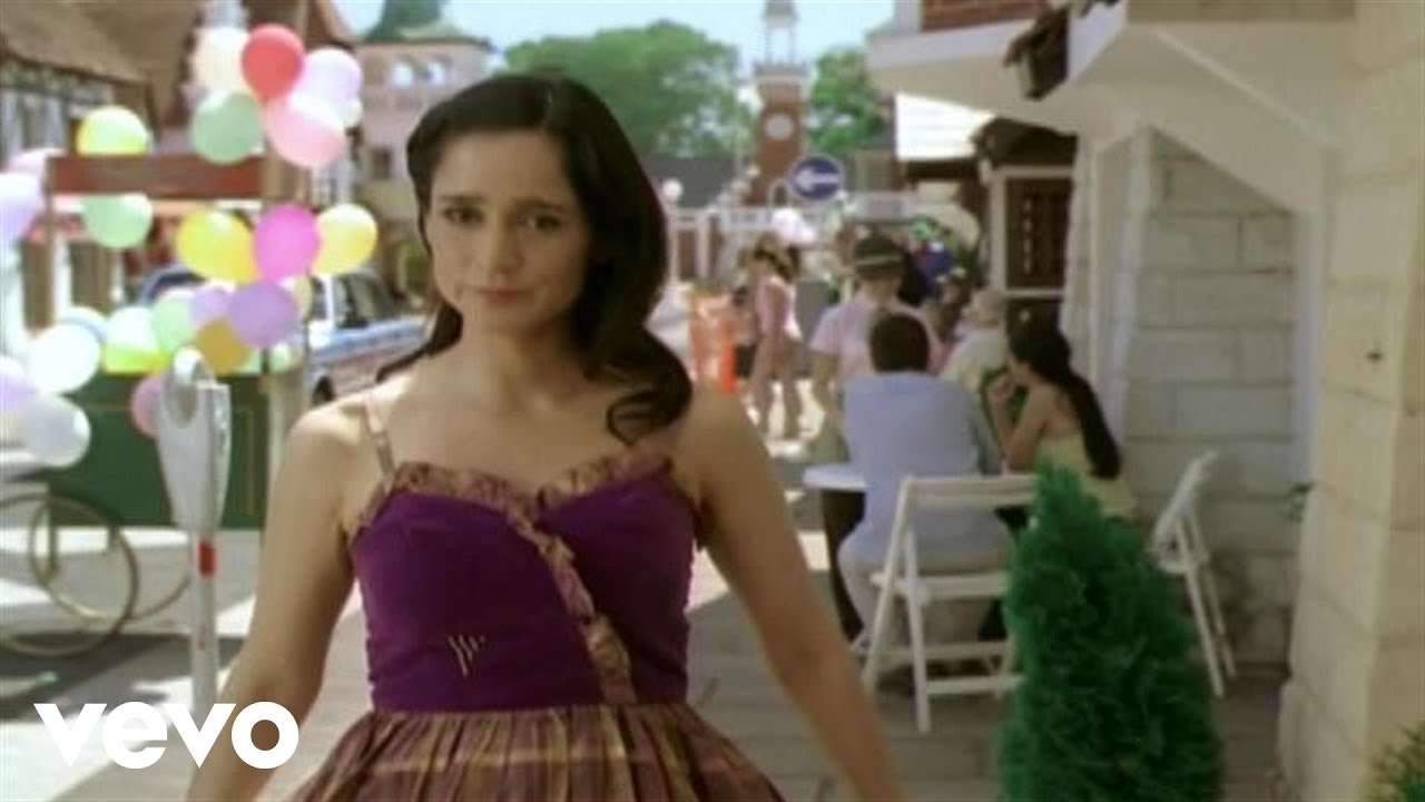 Julieta Venegas - Eres para Mí (Video) ft. Anita Tijoux