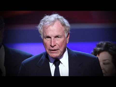 MASH Star Wayne Rogers Dead at 82