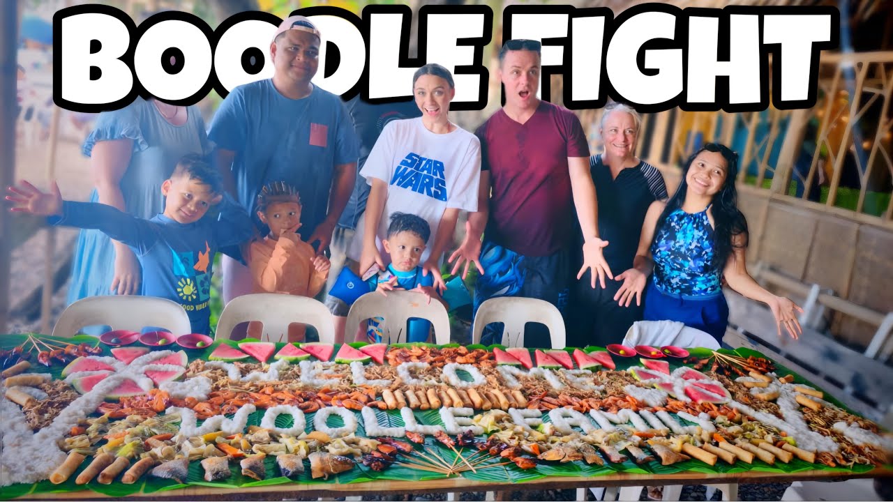 My Family Has A Boodle Fight in the Philippines (First time!)