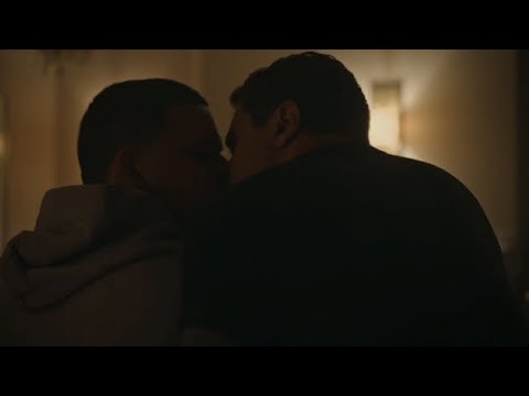 American Sports Story [Gay Kiss Full Scene]