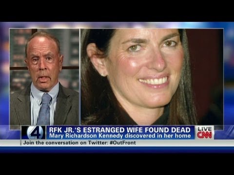 Wife of RFK, Jr. dies