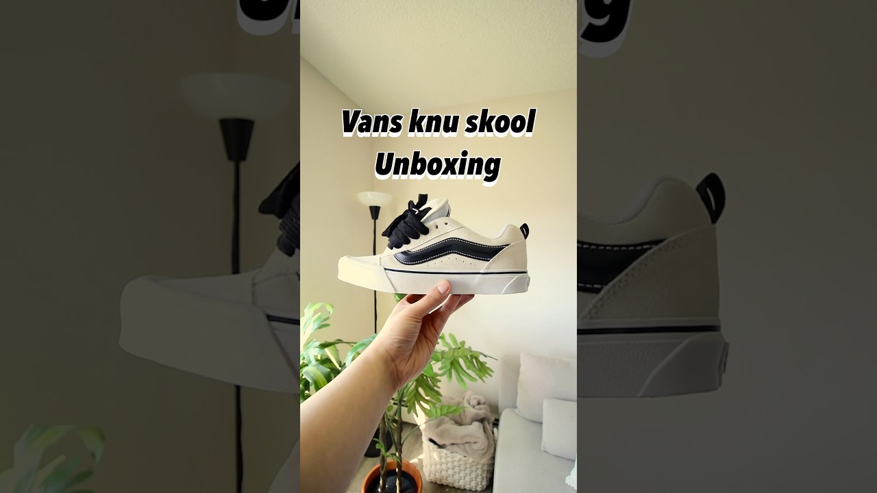 White Vans Knu Skool Unboxing & First Impressions