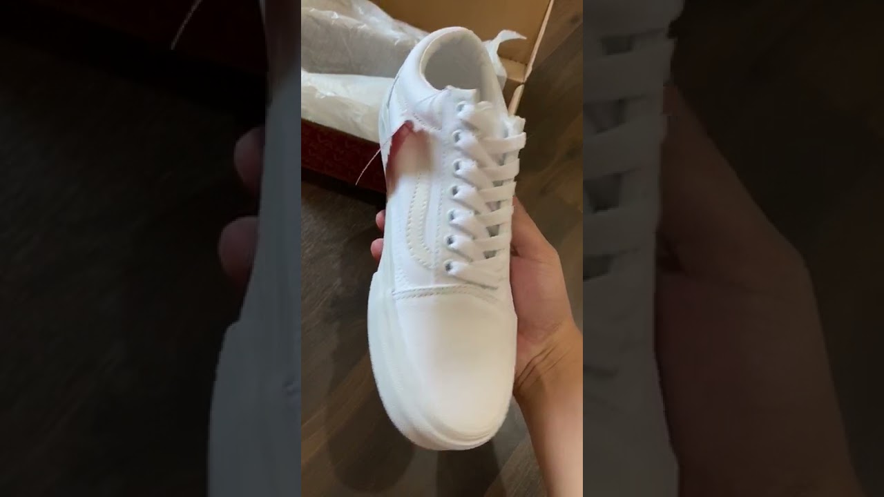 VANS  OLDSKOOL ALL WHITE