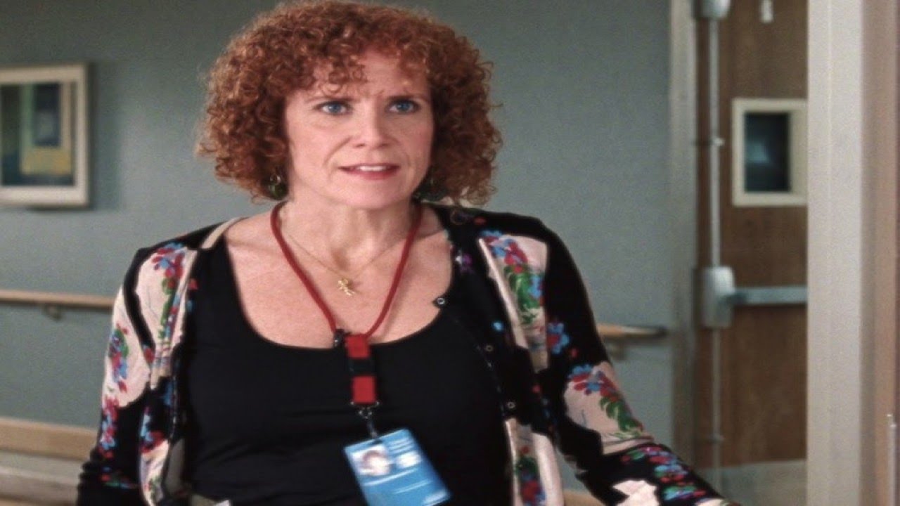 Michelle Makori Interviews Actress and Comedian Amy Stiller