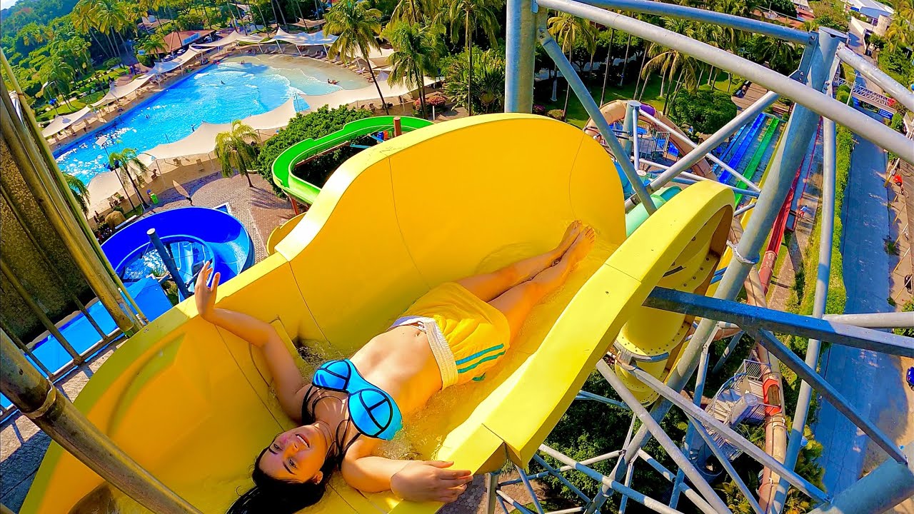 El Rollo Parque Acuático in Mexico | Water Slides & Cliff Jumping