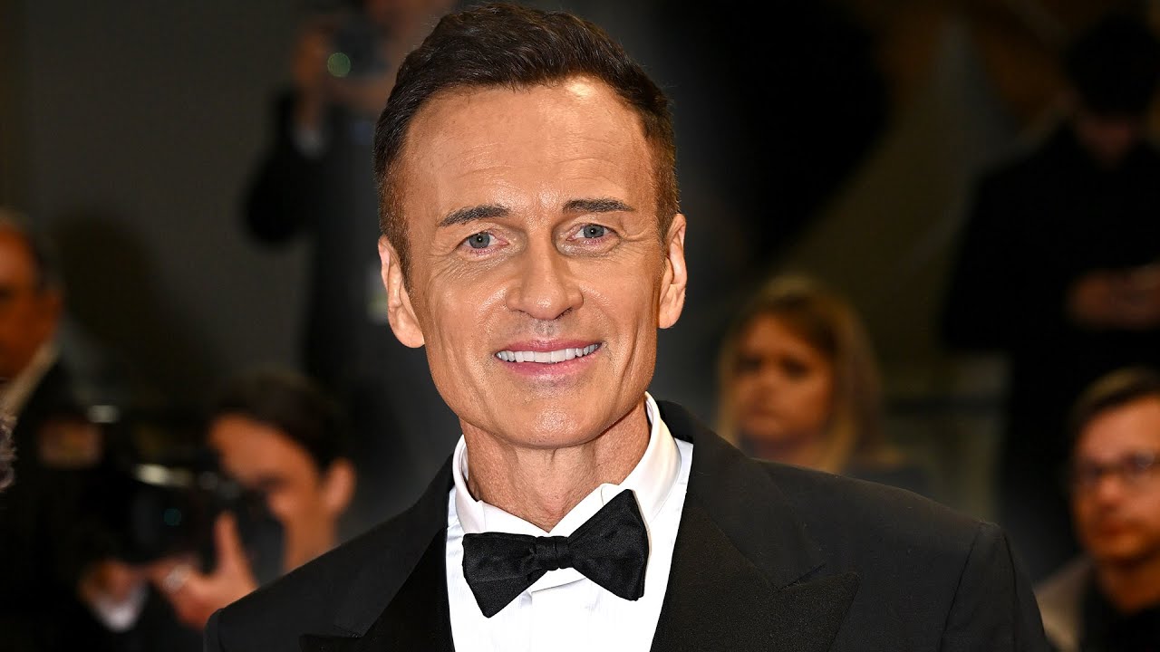 Remembering Julian McMahon: Alyssa Milano and More Pay Tribute