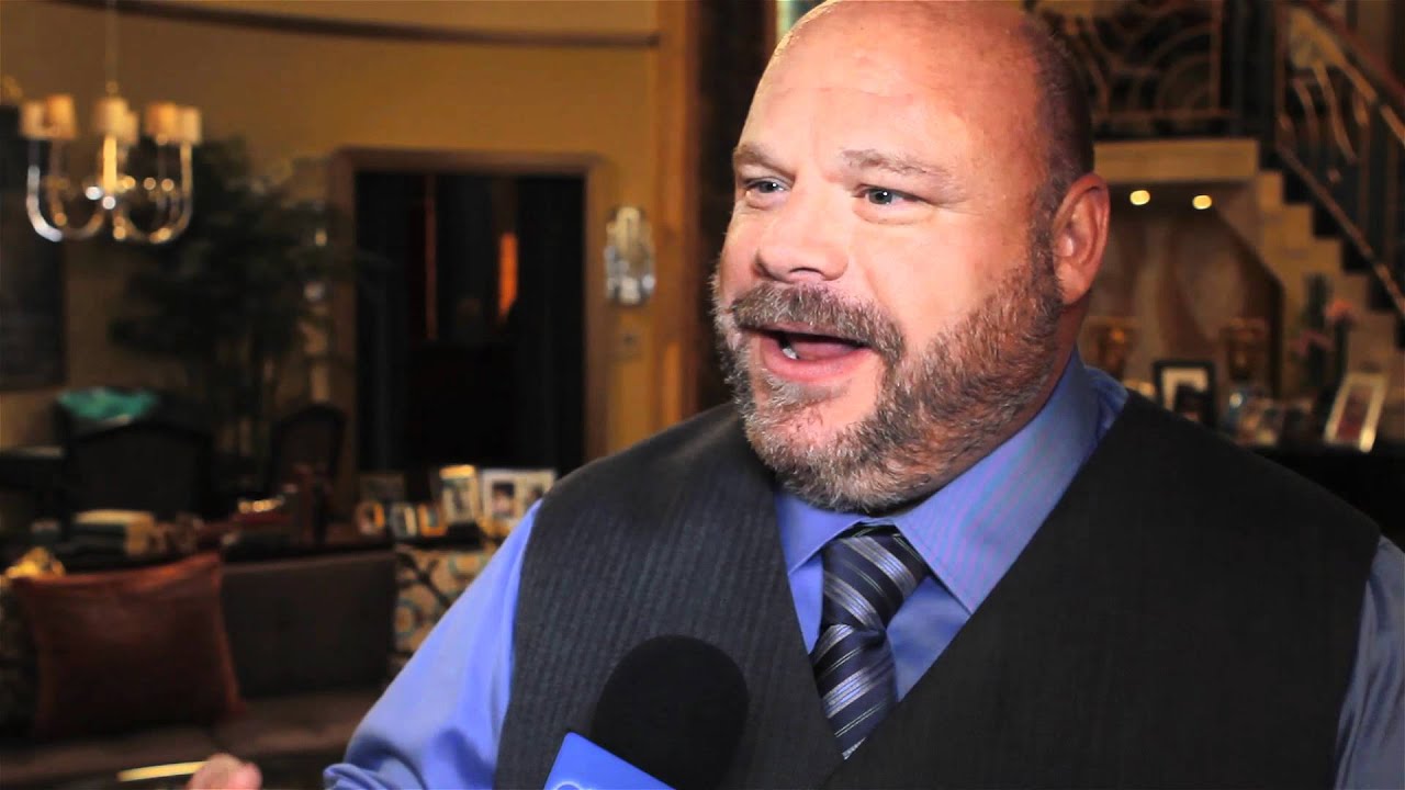 Kevin Chamberlin On Set 'Jessie' Interview