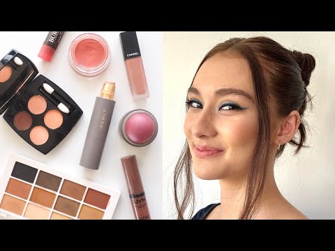 Lola Tung Makeup Bag | Minimal, Fresh Products From The Summer I Turned Pretty
